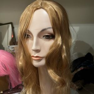 Long blonde synthetic wig